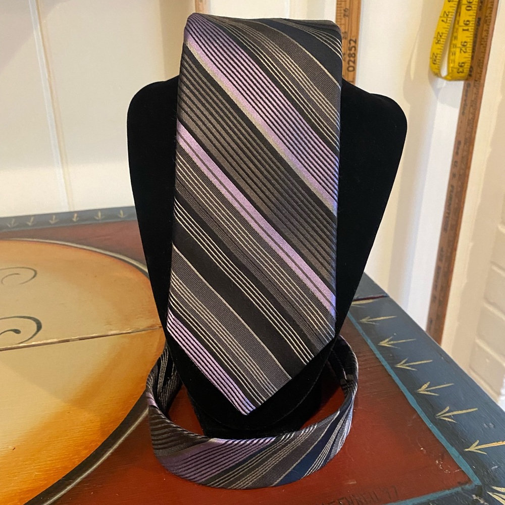 Ted Baker tie silk made in USA striped black purple excellent office work
